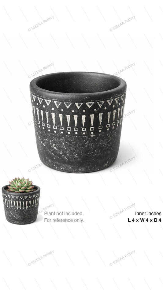 pottery_202601_funky_13 · L4 W4 H4