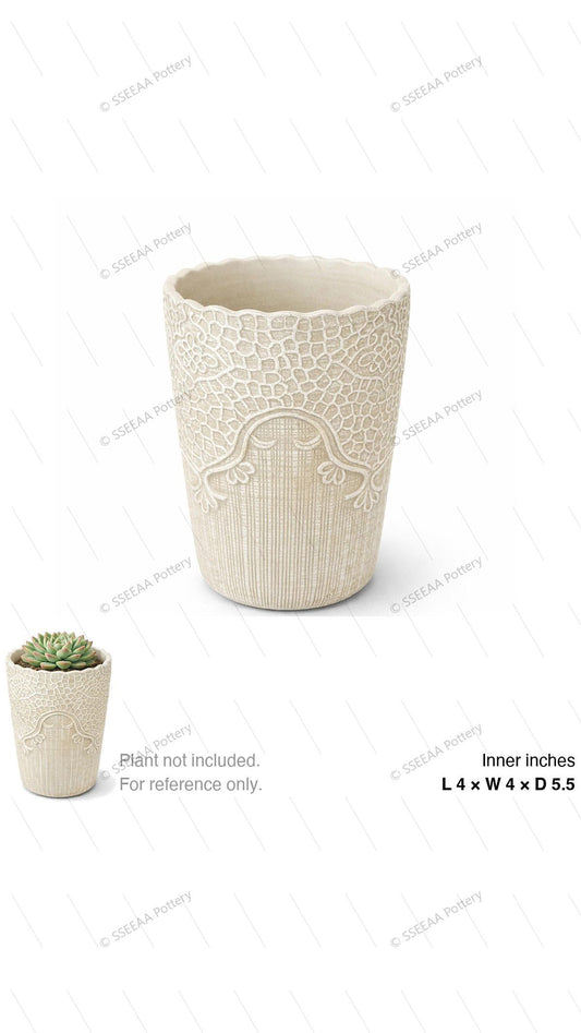 pottery_202601_funky_11 · L4 W4 H5.5